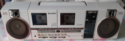 RADIO CASSETTE SHARP QT 89 Collector unique/collector