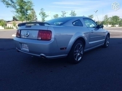 Ford mustang gt v8 premium 65000 km