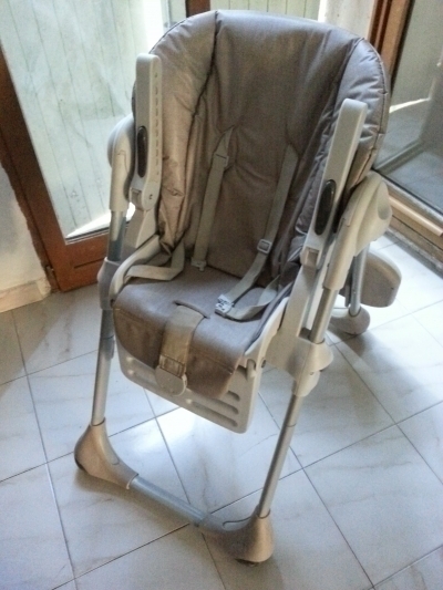 Chaise Haute bébé