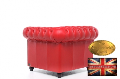 Fauteuil rouge Chesterfield