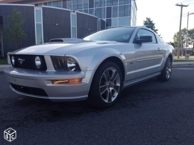 Ford mustang gt v8 premium 65000 km