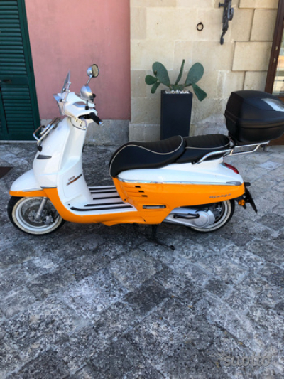 Scooter Peugeot DJANGO 125