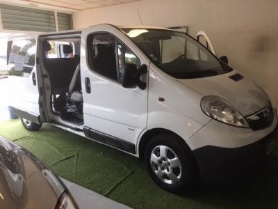 Vends OPEL VIVARO COMBI 9 PLACES K2700 C1 2.0 CDTI 115 ch (8CV)  2011 211 000 km