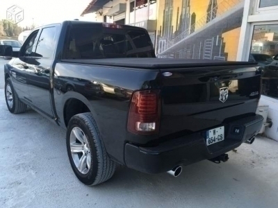 Dodge ram sport 2013 crew cab/cuir 4x4 etat neuf