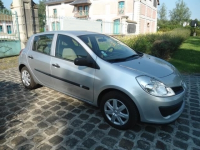 RENAULT Clio III 