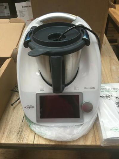 Thermomix VORWERK TM6 tout neuf avec garantie jusqu'au 04/22