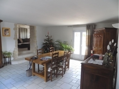 à vendre Maison 6 pièces ROQUEBRUNE SUR ARGENS