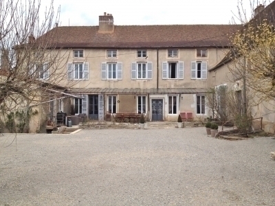 Maison de caractère au cœur de la Bourgogne !