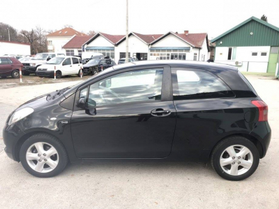 Toyota Yaris 1,4 D-4D * KLIMA, SERVO, PDC, TOP STANJE !!