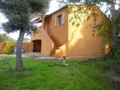 VILLA  de charme 159 m2 terrain 444 M2 6 pièces