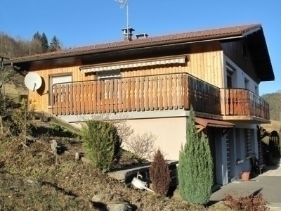 Près de VENTRON dans les HAUTES-VOSGES-MAISON style chalet en coteau bien ensoleillé