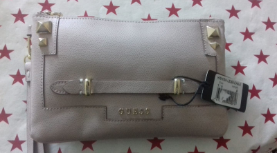 pochette femme de marque guess neuf