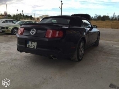 Ford mustang gt cabriolet 420 cv et 33000 km